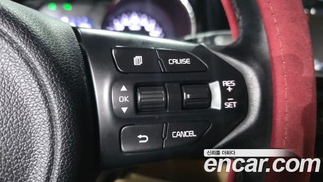 Kia All New Carnival Luxury, 2016 17