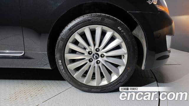 Hyundai Equus(новый кузов / новое поколение) 5.0 экспортная версия, 2014 все фото
