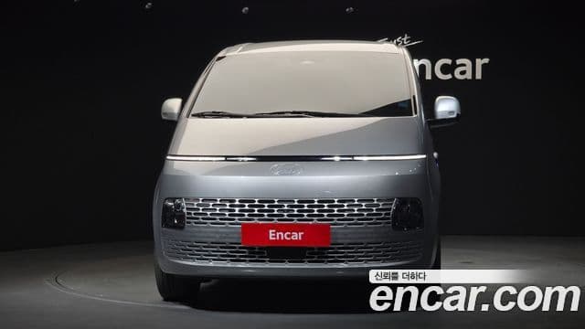 Hyundai Staria Modern, 2025 3