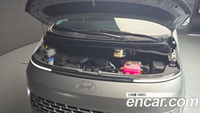 Hyundai Staria Modern, 2025 6