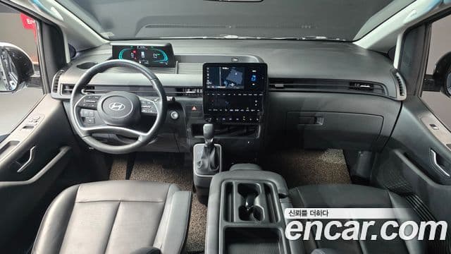 Hyundai Staria Modern, 2025 7