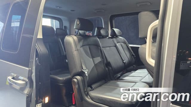 Hyundai Staria Modern, 2025 12