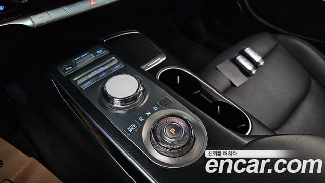 Genesis GV70, 2021 9