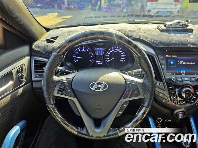 Hyundai Veloster турбо GDi Extreme, 2013 16
