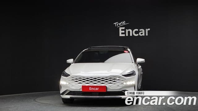 Kia K8 гибрид Signature, 2022 3