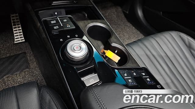 Kia K8 гибрид Signature, 2022 9