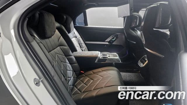 BMW 7시리즈 (G70) 740i xDrive M Sport, 2024 12