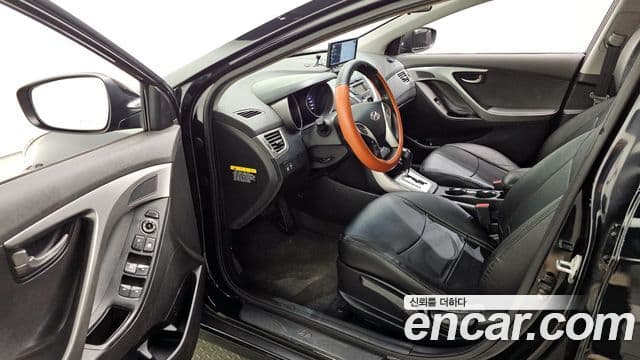 Hyundai Avante MD Luxury, 2012 10