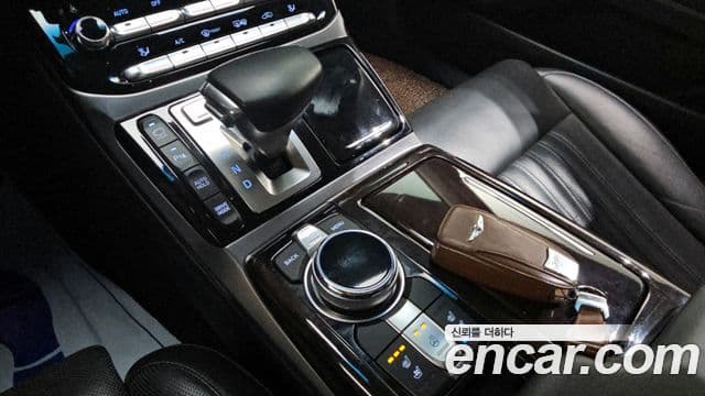 Genesis EQ900 Luxury, 2016 9