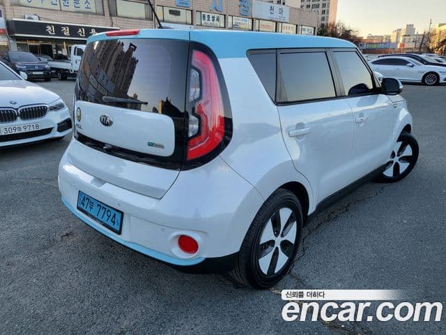 Kia Soul EV, 2015 4