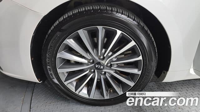 Kia All New K7 3.0 LPI Luxury (арендный автомобиль), 2018 все фото