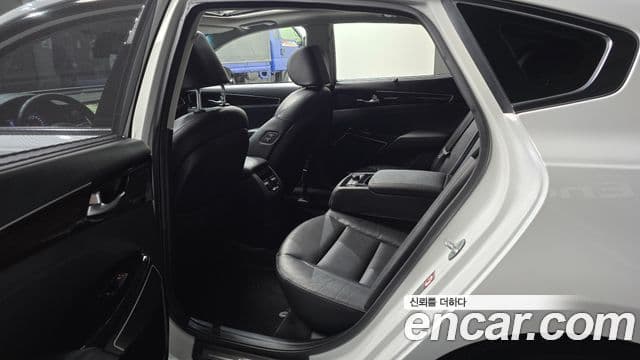 Kia All New K7 3.0 LPI Luxury (арендный автомобиль), 2018 11