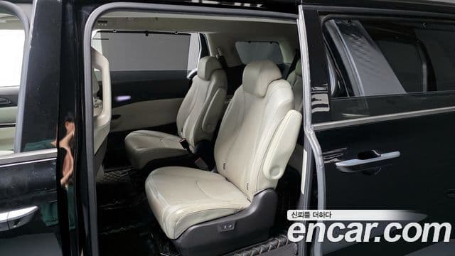 Kia Carnival 4세대 Signature, 2021 11