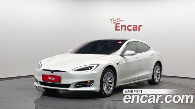 Tesla модель S Long Range, 2019 1