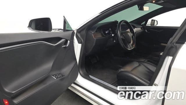 Tesla модель S Long Range, 2019 11