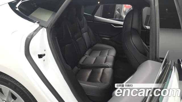 Tesla модель S Long Range, 2019 12