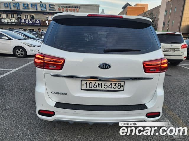 Kia The / новый New Carnival Luxury, 2020 6
