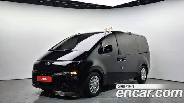 Hyundai Staria Modern, 2023 1