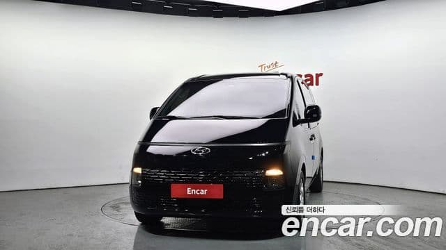 Hyundai Staria Modern, 2023 3