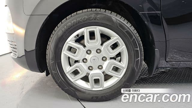 Hyundai Staria Modern, 2023 все фото