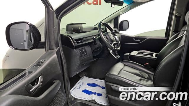 Hyundai Staria Modern, 2023 10