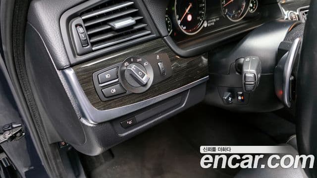 BMW 5시리즈 (F10) 528i xDrive Luxury Plus, 2016 16