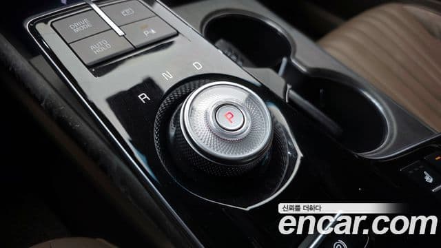 Kia K8 гибрид Signature, 2023 9