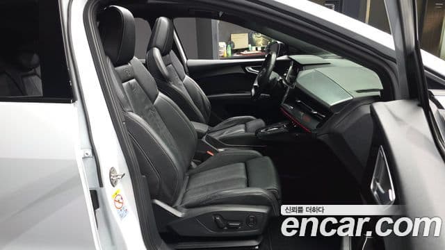 Audi Q4 e-Tron (F4) 40 Premium Sportback, 2022 11