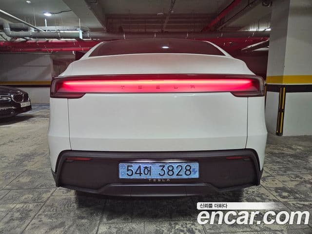 Tesla модель Y, 2025 3