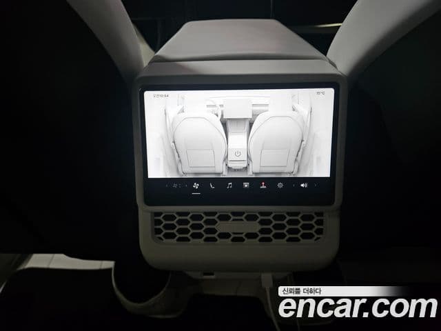 Tesla модель Y, 2025 8