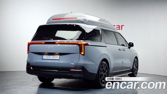 Kia The / новый New Carnival 4세대 HEV 9인승 High Limousine (компания по спецнадстройкам), 2025 2