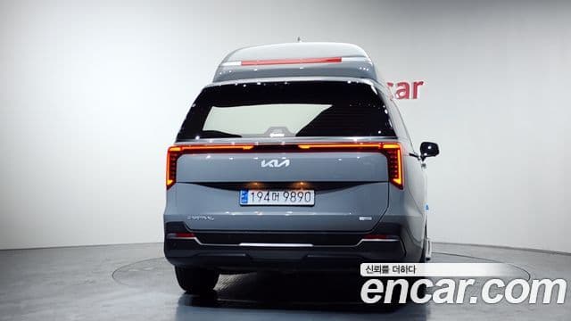 Kia The / новый New Carnival 4세대 HEV 9인승 High Limousine (компания по спецнадстройкам), 2025 4