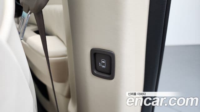 Kia The / новый New Carnival 4세대 HEV 9인승 High Limousine (компания по спецнадстройкам), 2025 18