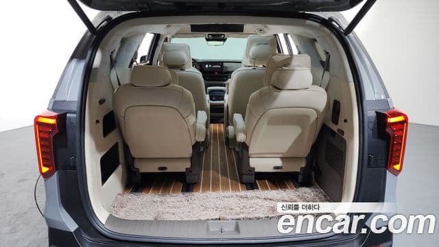Kia The / новый New Carnival 4세대 HEV 9인승 High Limousine (компания по спецнадстройкам), 2025 20