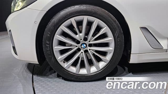 BMW 5시리즈 (G30) Luxury, 2023 все фото