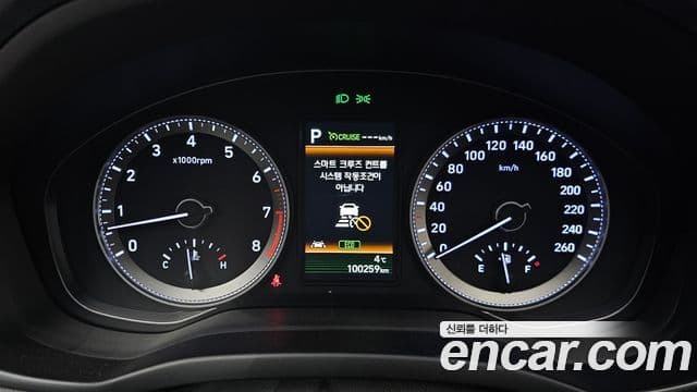 Hyundai Grandeur IG 3.0 LPi Exclusive (арендный автомобиль), 2018 8