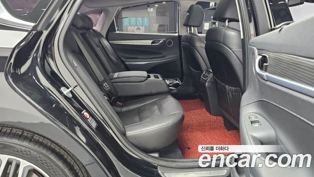 Hyundai Grandeur IG 3.0 LPi Exclusive (арендный автомобиль), 2018 12