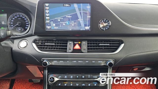 Hyundai Grandeur IG 3.0 LPi Exclusive (арендный автомобиль), 2018 15