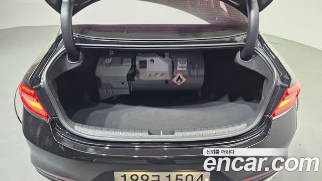 Hyundai Grandeur IG 3.0 LPi Exclusive (арендный автомобиль), 2018 20