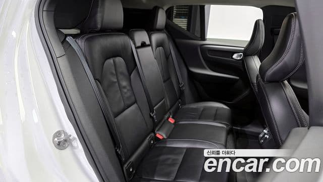 Volvo XC40 B4 Ultimate Bright, 2023 12