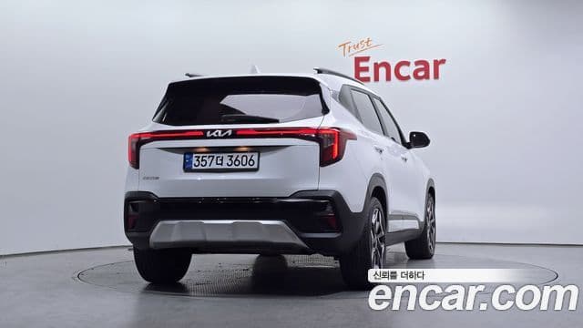 Kia The / новый New Seltos Signature, 2023 4