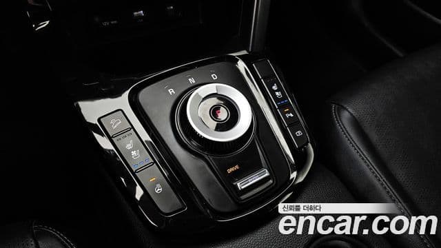 Kia The / новый New Seltos Signature, 2023 9