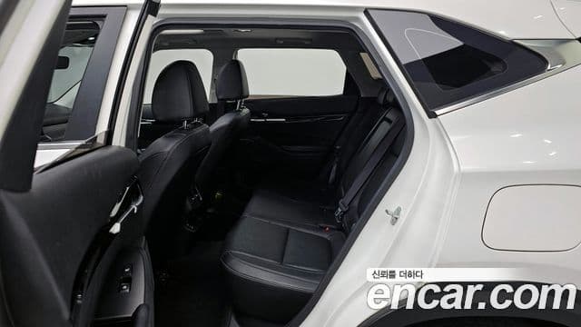 Kia The / новый New Seltos Signature, 2023 13