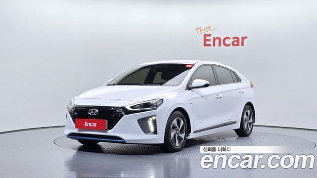 Hyundai Ioniq гибрид, 2018 1