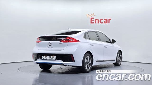 Hyundai Ioniq гибрид, 2018 2
