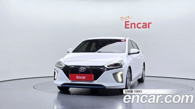 Hyundai Ioniq гибрид, 2018 3