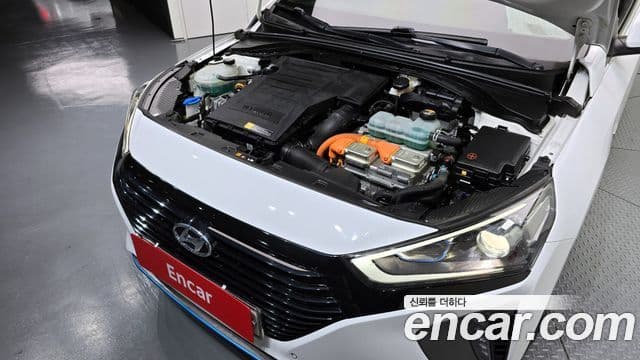 Hyundai Ioniq гибрид, 2018 6