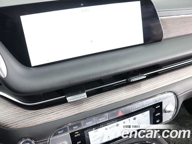 Genesis G90 (RS4) бензин 3.5 турбо AWD, 2025 9