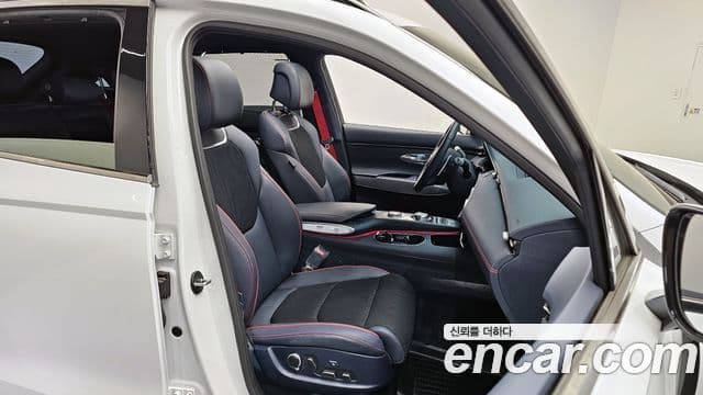 Genesis GV70, 2023 12