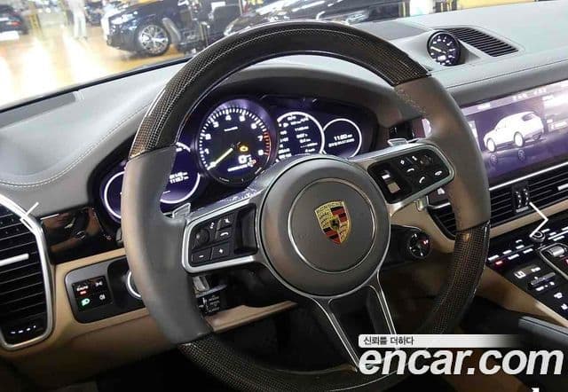 Porsche Cayenne (PO536) 3.0 E-гибрид, 2021 11